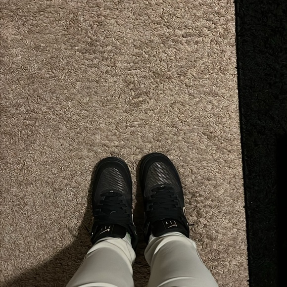 Air Force 1s - Picture 4 of 6